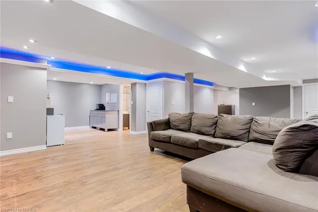 Additional image 32 of 81 Windwood Dr