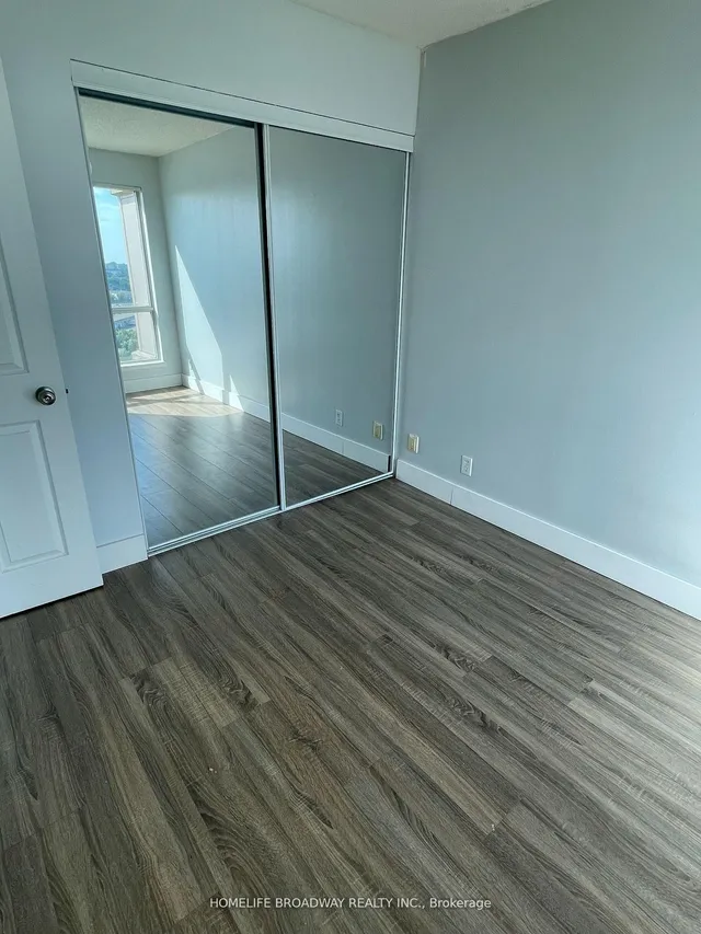 Additional image 9 of 18 Lee Centre Dr Unit 1807