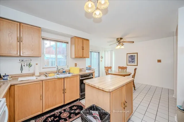 Additional image 6 of 83 Lord Simcoe Dr