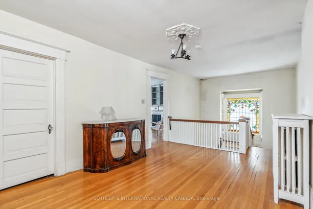 Additional image 13 of 27 Old Yonge St