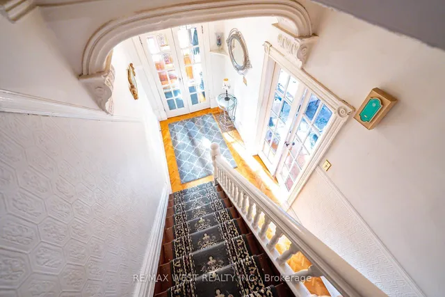 Additional image 13 of 217 Gladstone Ave