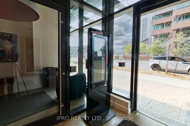 Additional image 8 of 135 East Liberty St Unit 806