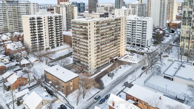 Additional image 31 of 120 Duke St Unit 805