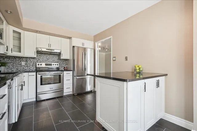 Additional image 12 of 10 Guildwood Pkwy Unit 219B