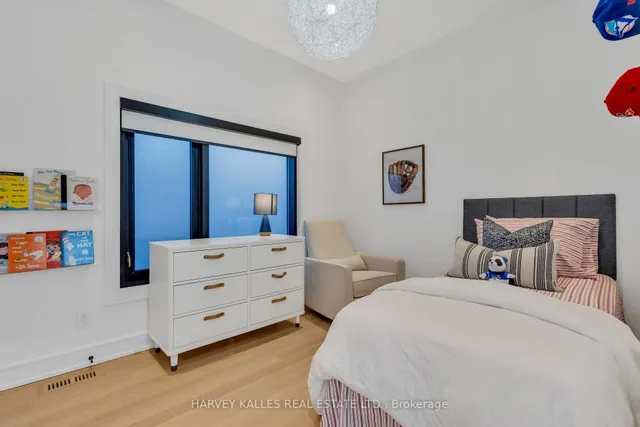 Additional image 31 of 245 Brookdale Ave