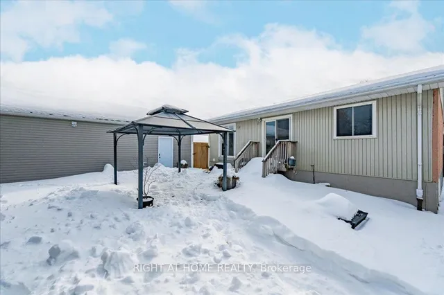 Additional image 34 of 13 Marston St