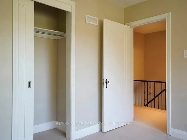 Additional image 14 of 252 Ellis Ave