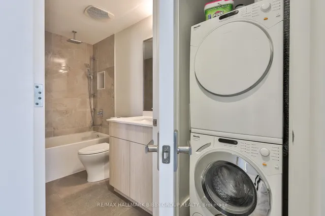 Additional image 27 of 438 King St Unit 2101