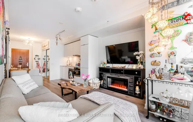 Additional image 13 of 15 Queens Quay Unit 921