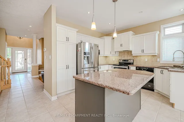 Additional image 9 of 76 Moorland Cres