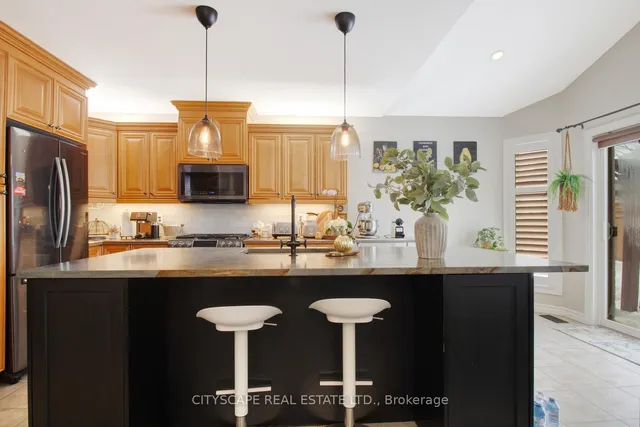 Additional image 16 of 11 Penfold Crt