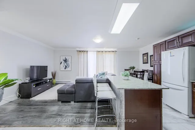 Additional image 8 of 1008 FALGARWOOD Dr Unit 1