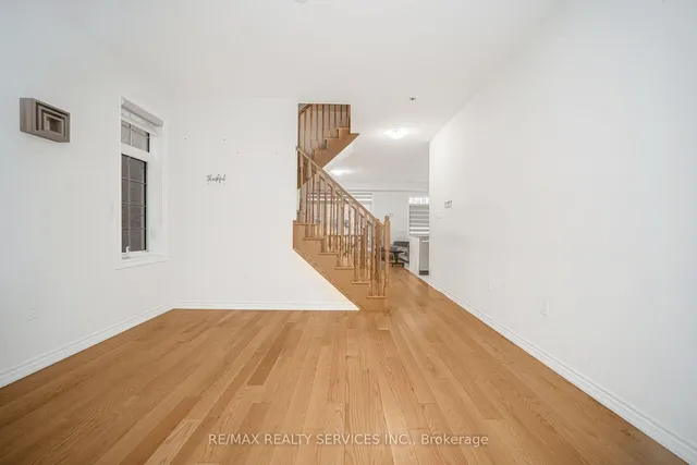 Additional image 7 of 16 Dolobram Tr