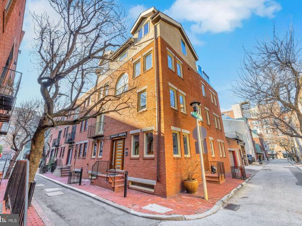 1109 Manning St, Philadelphia, PA 19107