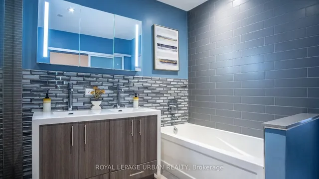 Additional image 22 of 207A Manning Ave