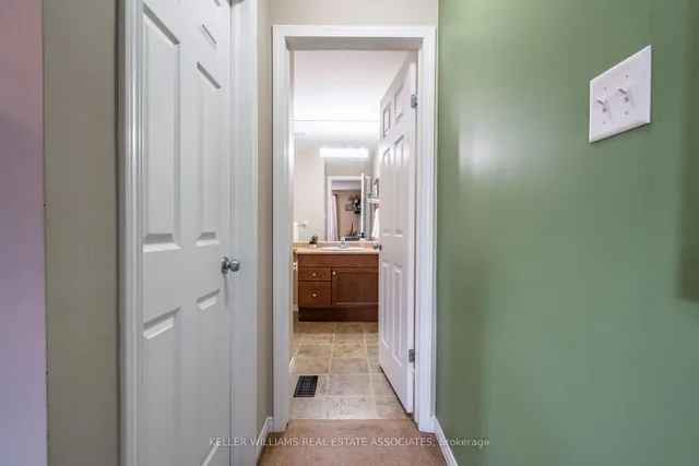 Additional image 21 of 515 Beaumont Cres