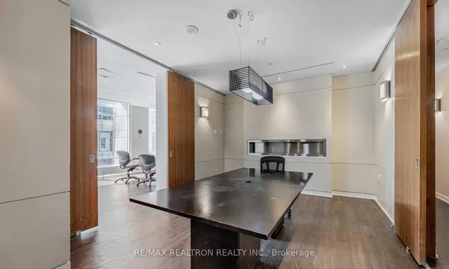 Additional image 34 of 2191 Yonge St Unit 2807