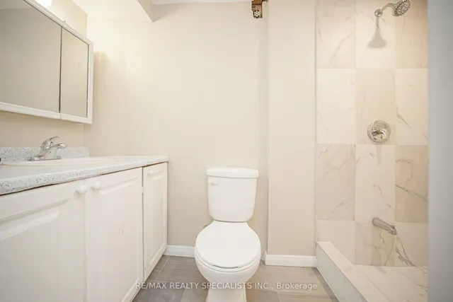 Additional image 41 of 26 Hercules Crt