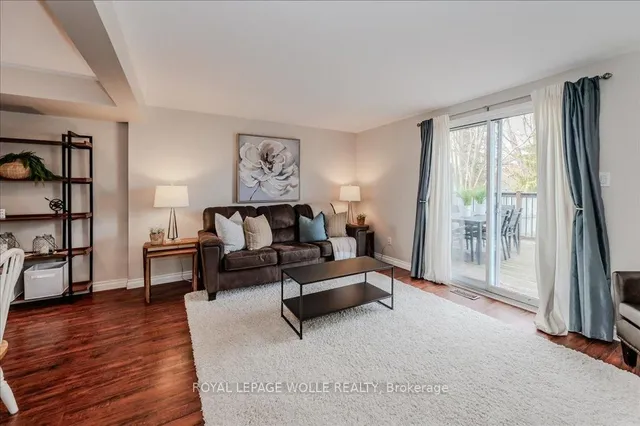 Additional image 12 of 10 Caprice Crt