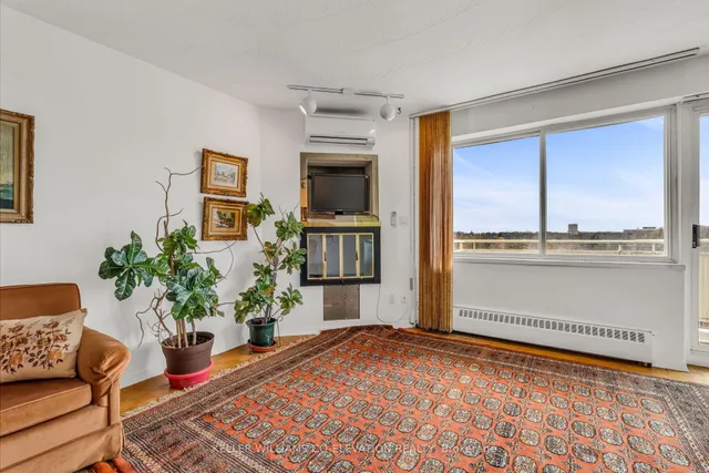 Additional image 20 of 30 Allanhurst Dr Unit 607