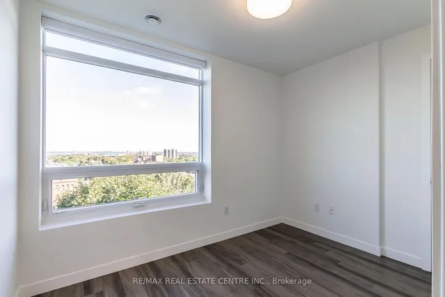 Additional image 25 of 479 Charlton Ave Unit 404