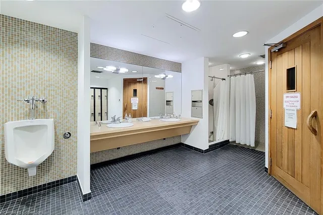 Additional image 33 of 2325 Central Park Dr