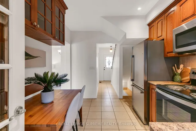 Additional image 13 of 124 Salem Ave