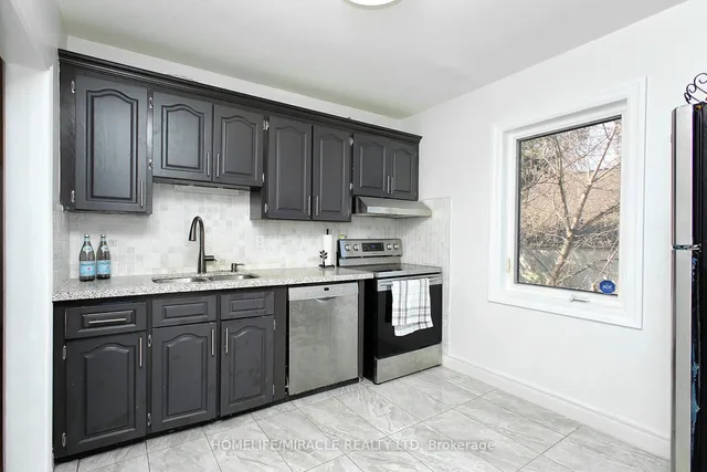 Additional image 8 of 23 Colonial Ave