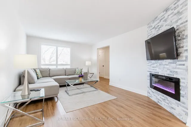 Additional image 9 of 150 Gateshead Cres Unit 101