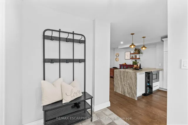 Additional image 3 of 684 Dynes Rd Unit 5