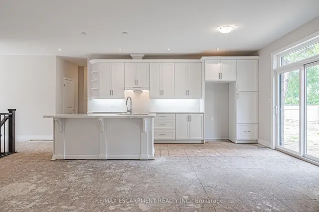 Additional image 10 of 63 Cesar Pl