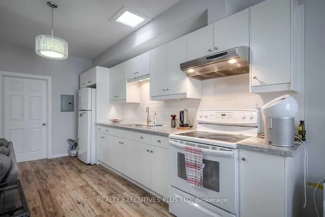 Additional image 9 of 1435 Kingston Rd