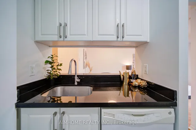 Additional image 24 of 1055 Bay St Unit 603