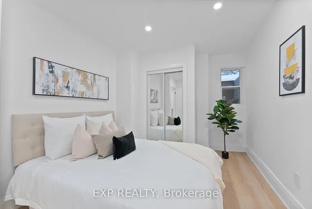 Additional image 24 of 2555 Dundas St