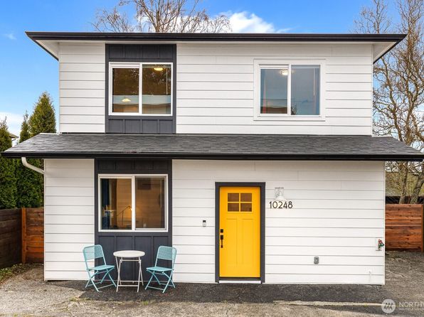 10248 40th Avenue SW, Seattle, WA 98146