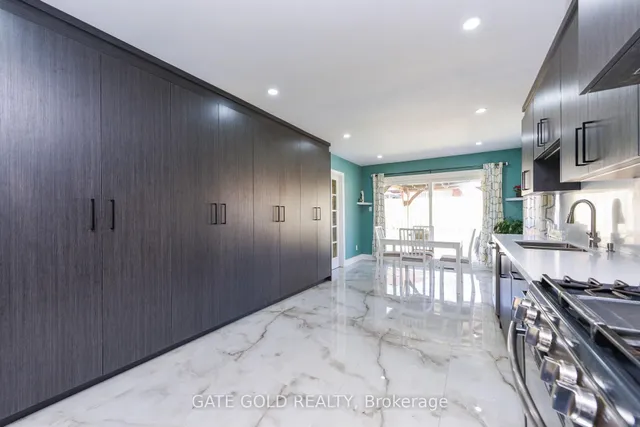 Additional image 11 of 23 HARTFORD Tr