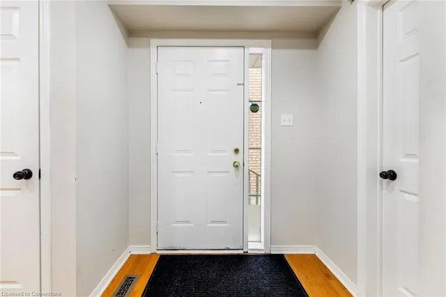 Additional image 18 of 25 Ural Cir