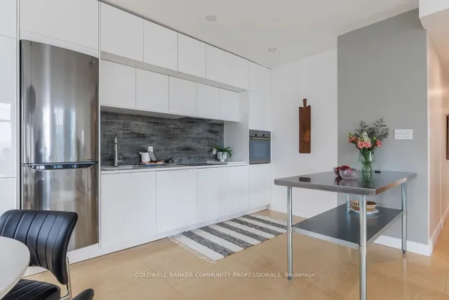 Additional image 9 of 36 James St Unit 702