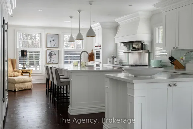 Additional image 16 of 347 EAST HART Cres