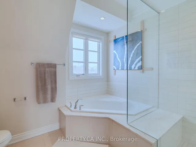 Additional image 31 of 3883B Bloor St