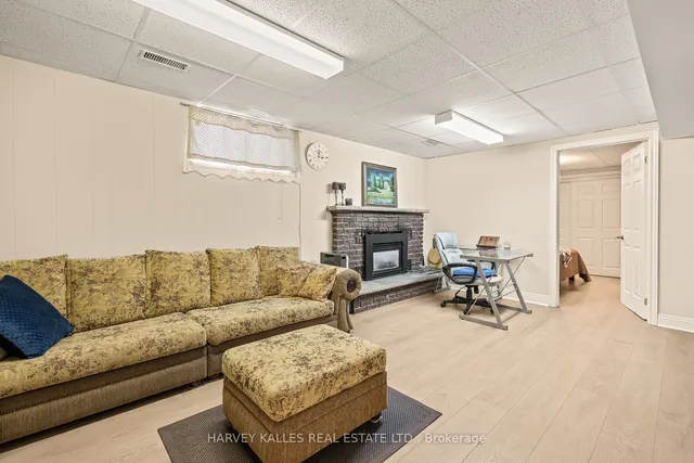 Additional image 19 of 149 Hendon Ave