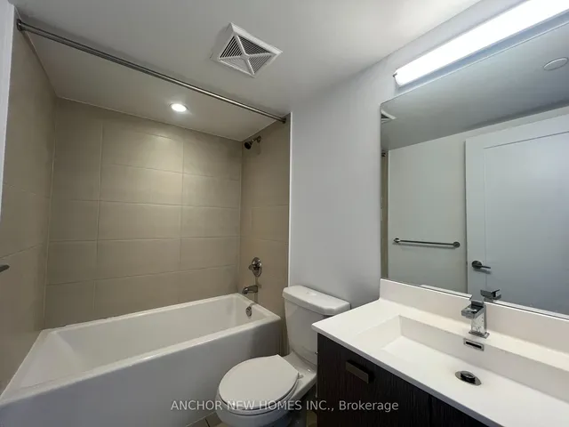 Additional image 22 of 275 Village Green Sq Unit 2820