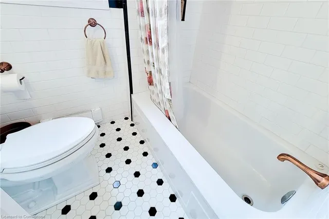 Additional image 43 of 1347 Lakeshore Rd Unit 37