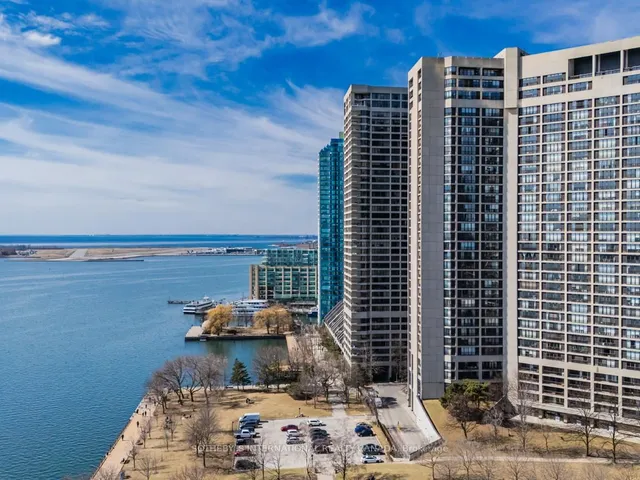 Additional image 27 of 65 Harbour Sq Unit 2204