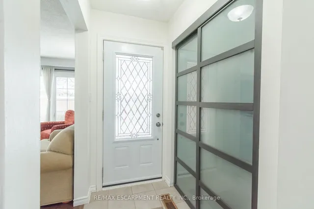 Additional image 8 of 117 Anna Capri Dr