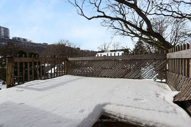 Additional image 40 of 58 Lorne Ave