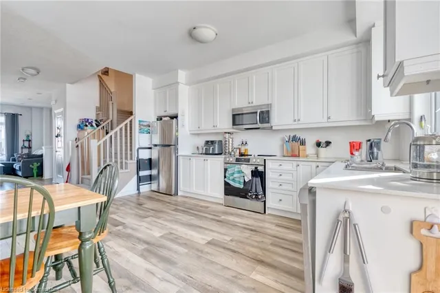 Additional image 14 of 61 Soho St Unit 46