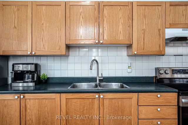 Additional image 21 of 51 Tisdale St