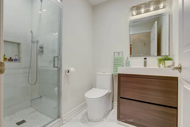 Additional image 27 of 980 Yonge St Unit 205