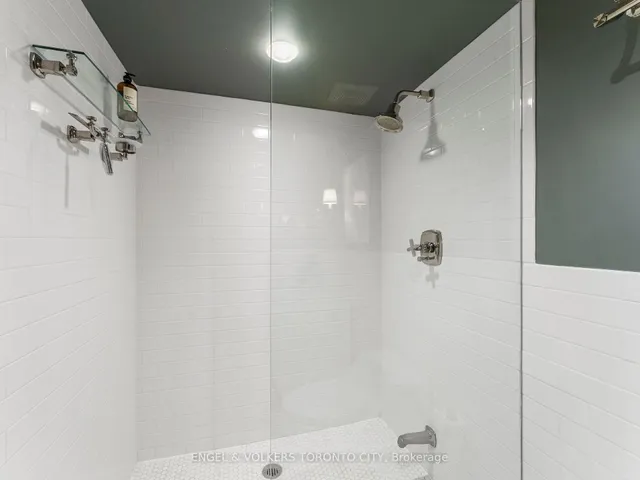 Additional image 30 of 35 Church St Unit 811